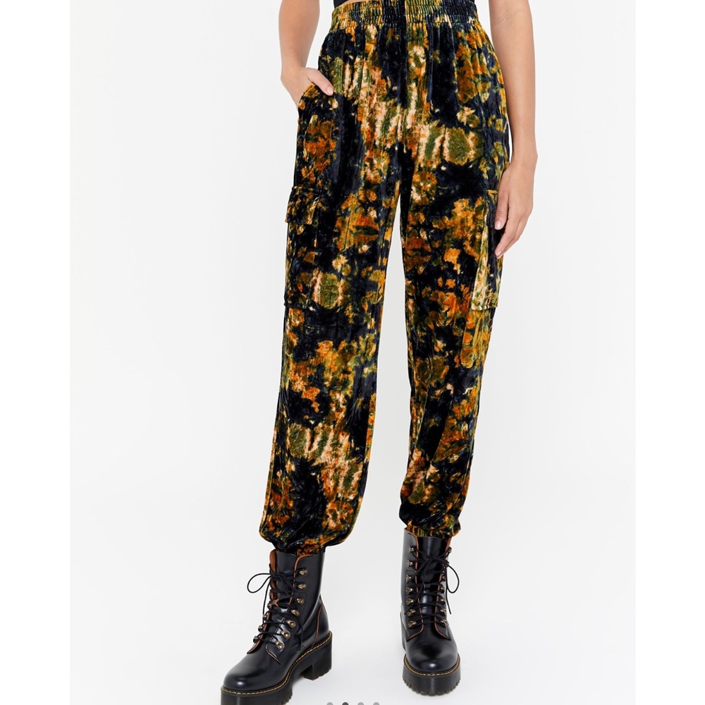 Urban Outfitters Velvet Cargo Joggers S